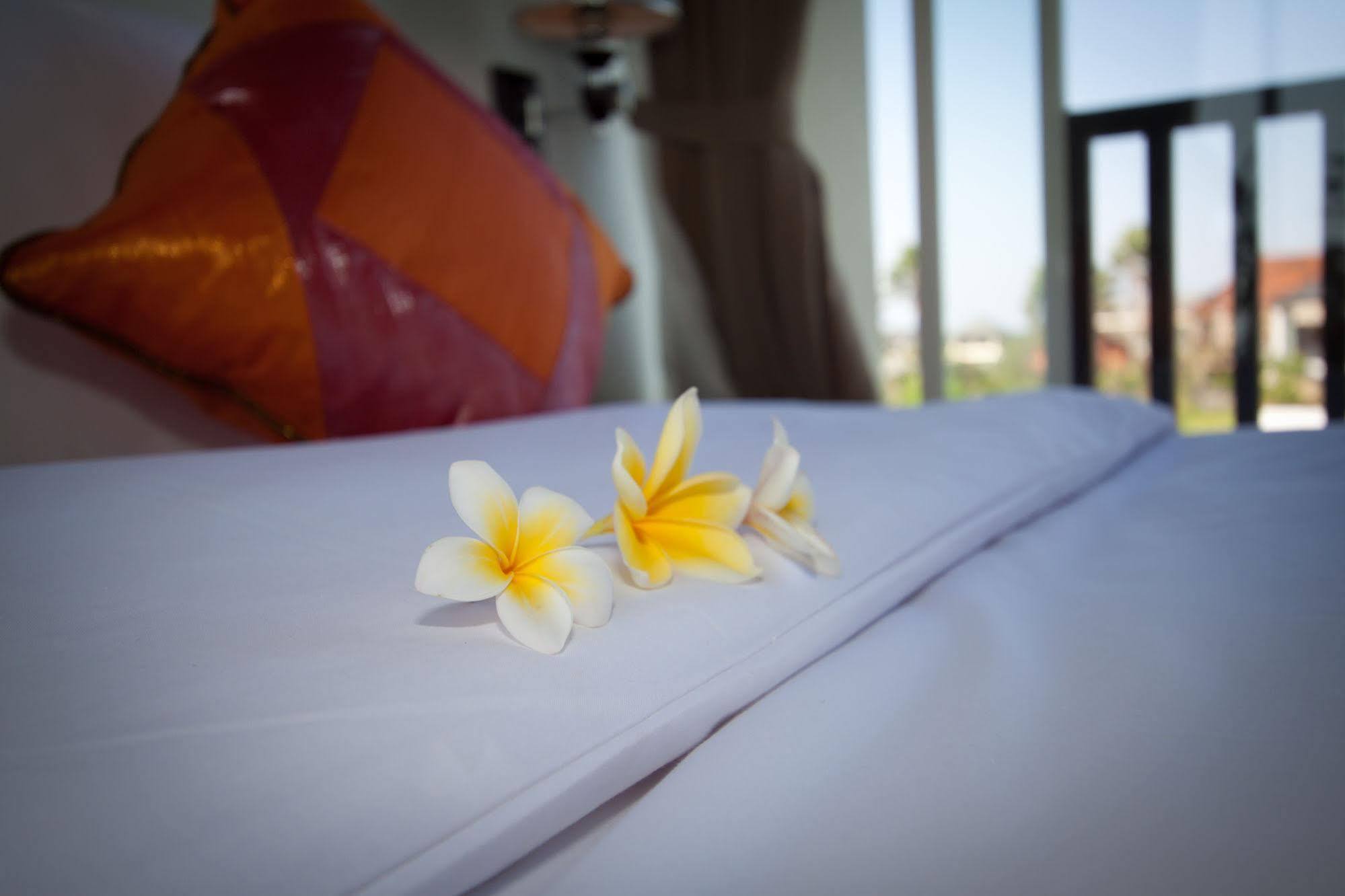 Grace And Milena Guesthouse Kuta Lombok Εξωτερικό φωτογραφία
